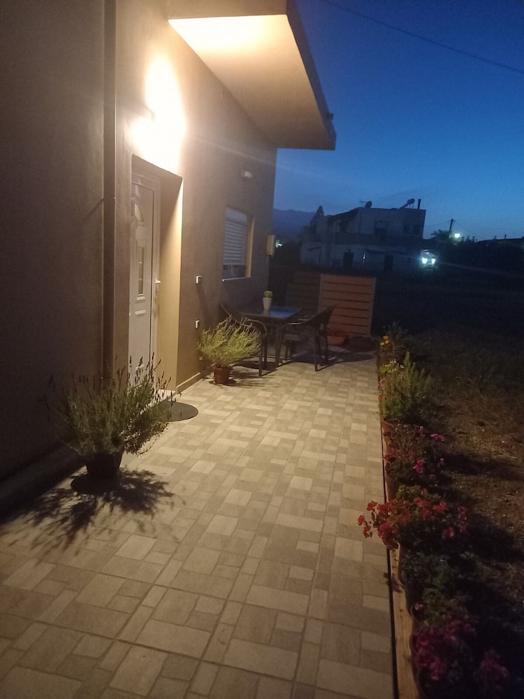 Kavros Cozy Apartment