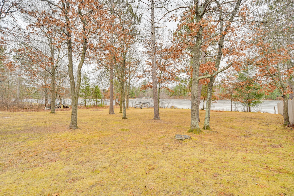 Minong Flowage Cabin w/ Fire Pit & Dock!