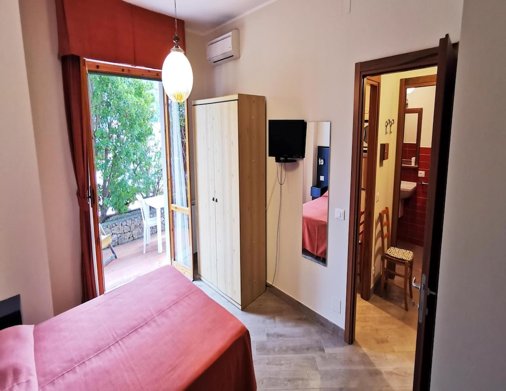 Apartment in Pietra Ligure photo 3