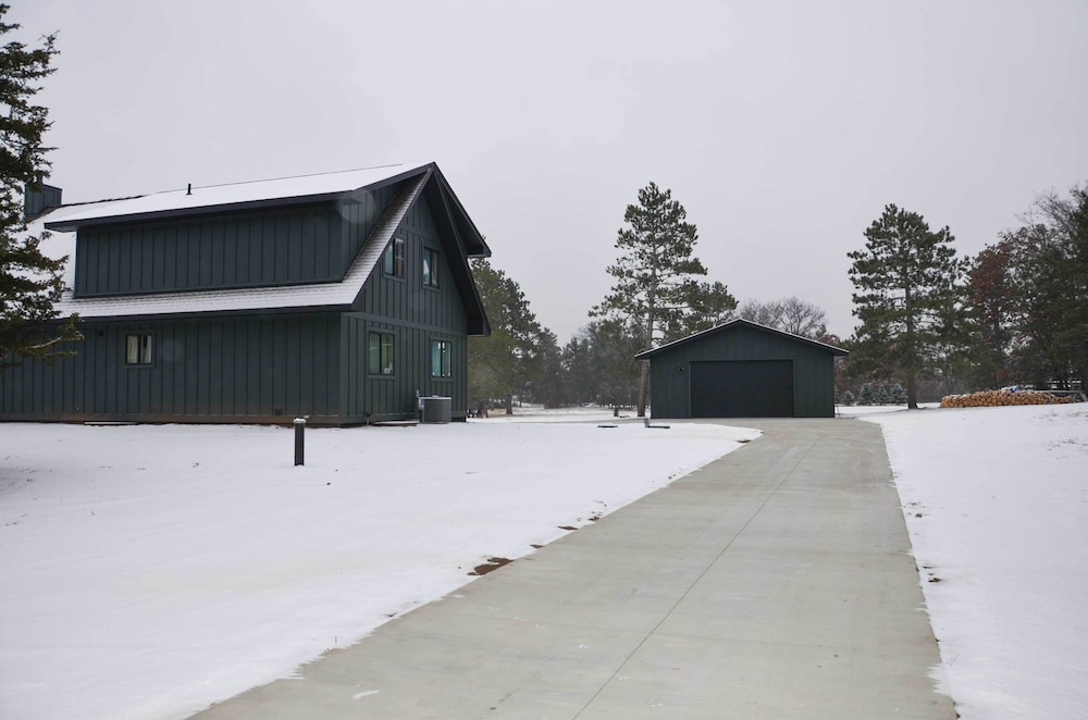 10-acre Property w/ Fire Pit & Grill in Arkdale!