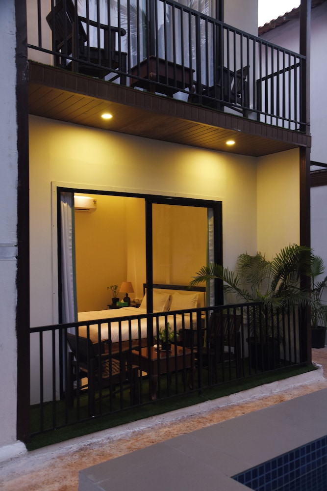 Arambol Sweet Lake Resort