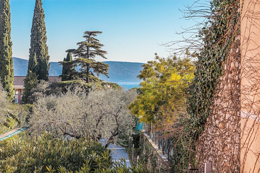 Corte Benaco by Wonderful Italy view 2