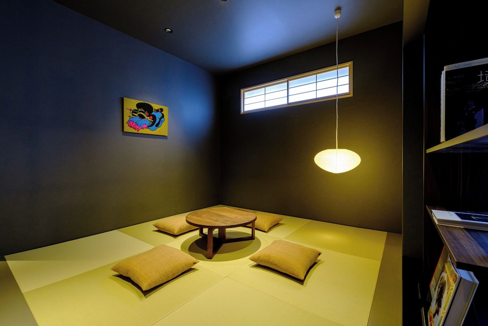 YANAKA SOW