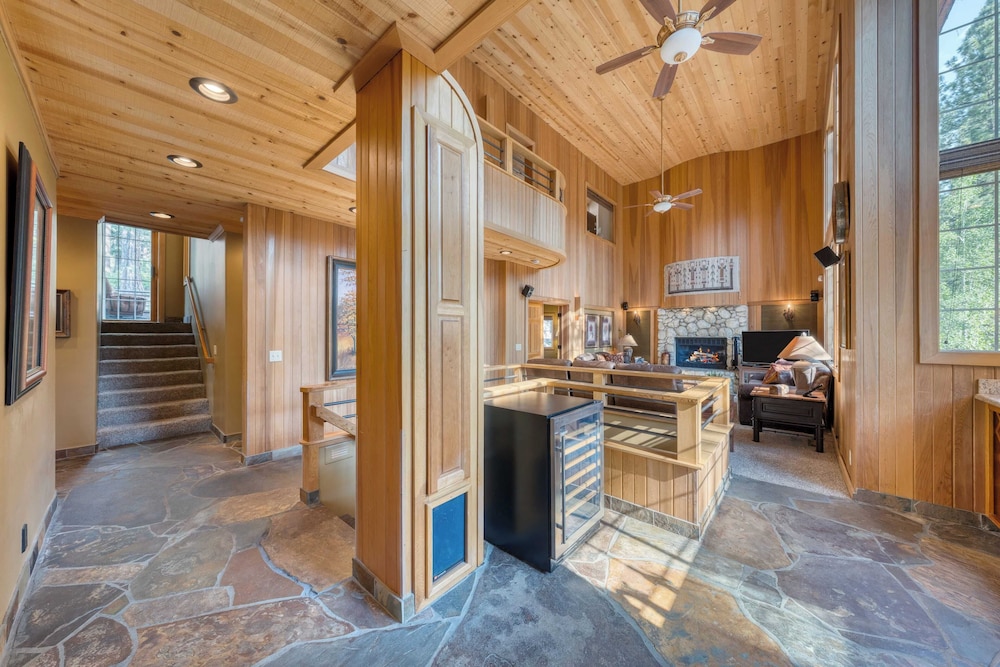 Northstar Haven Cozy-chic Retreat Near Lake Tahoe & Downtown Truckee