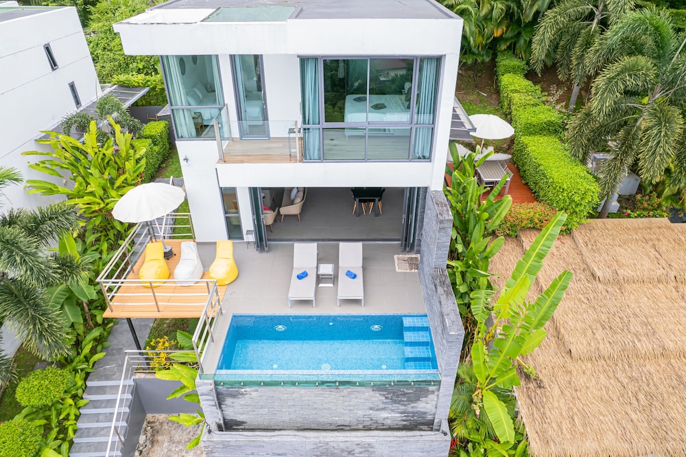 Baan Saint Tropez Villas Kata Beach