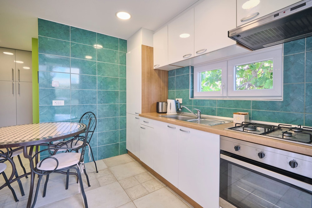 Sunshine Suites by Litto
