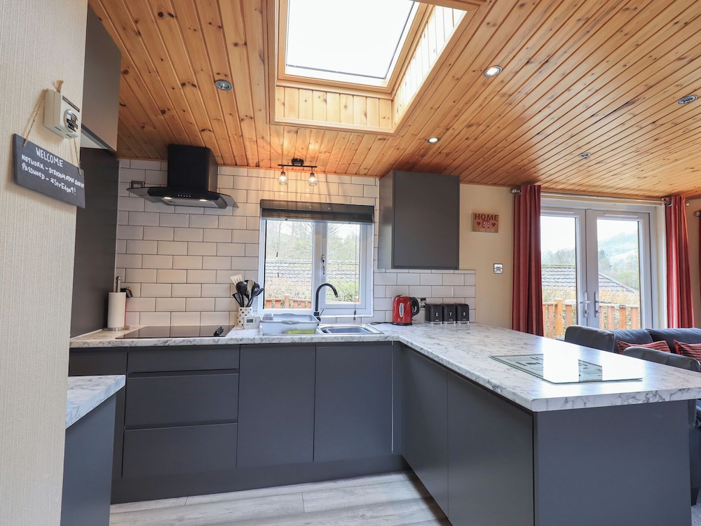 Striding Edge Lodge