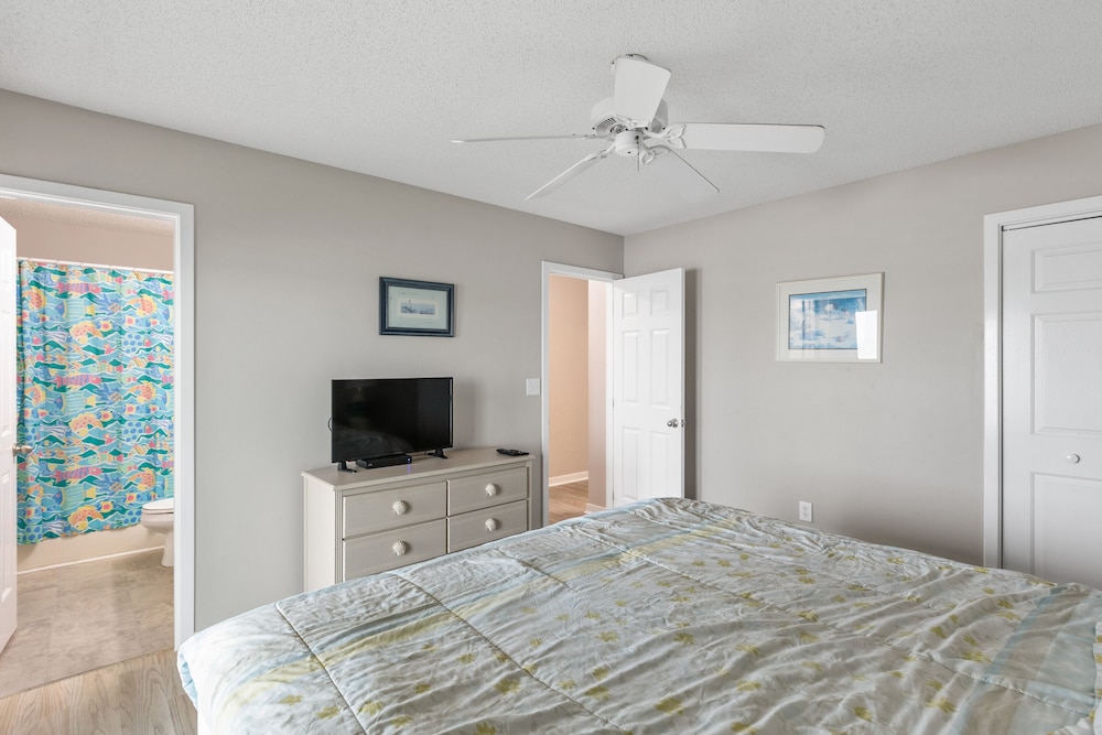 Renegade by Topsail Realty