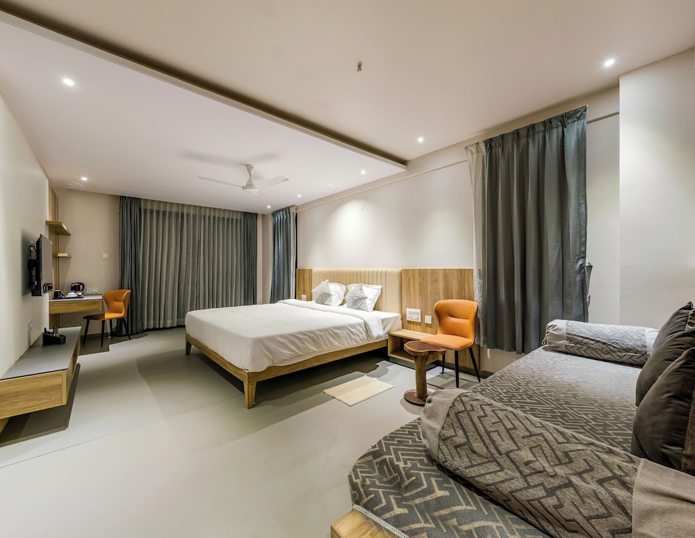 Silverbill Resorts