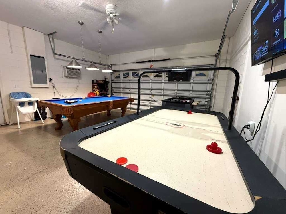 Pool •Spa •Game Rm •10 min Disney-Fun Disney Oasis
