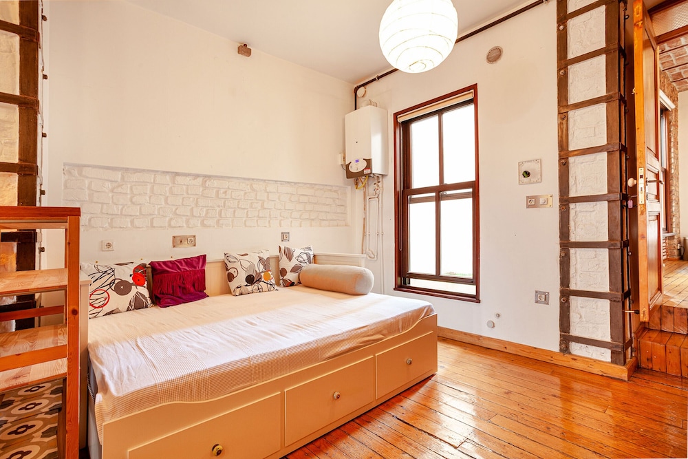 Alaattin Apartments