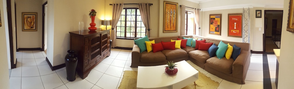 La Villa Rosa