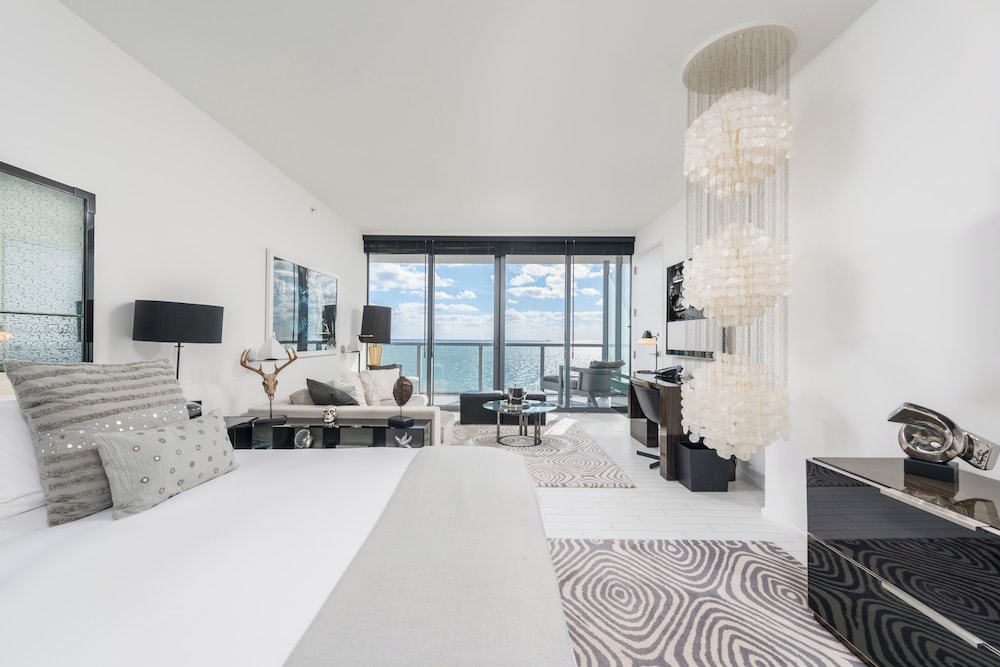 Luxury Vacation Rentals in South Beach by LRMB