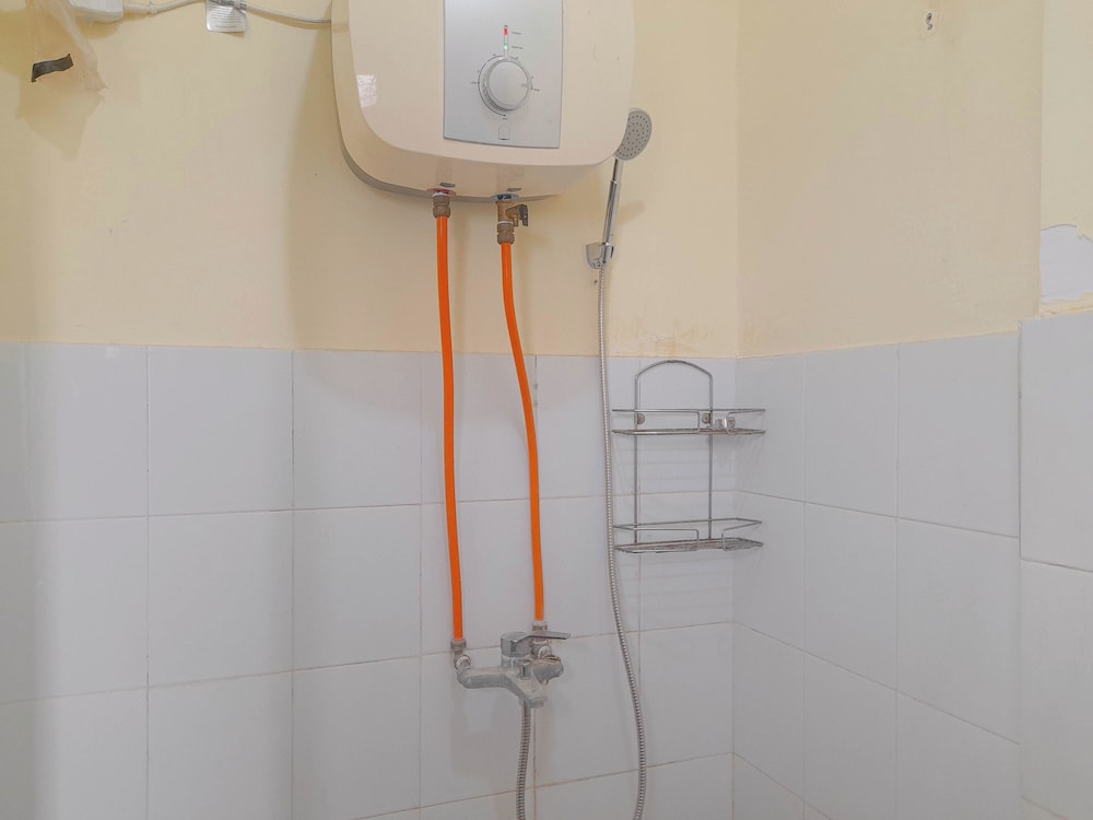 Cozy Stay 3Br Apartment Gateway Ahmad Yani Cicadas