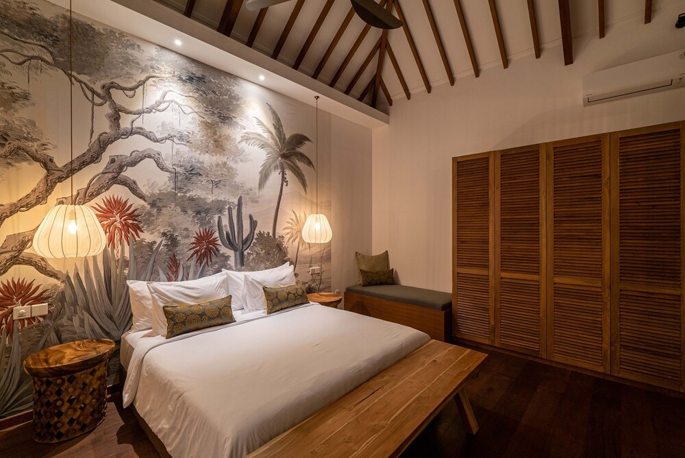Villa Nusantara 5 by Alfred in Bali - Promo Luxury 4BD Pool Villa Pererenan Beach Caggu