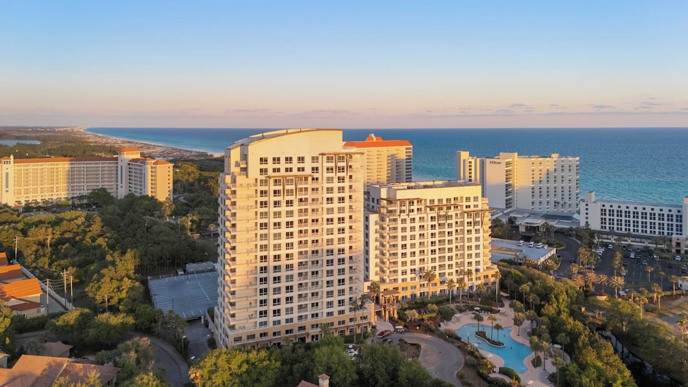 Resort Condo Steps to Beach Pool, Hot Tub, Tennis, Golf Sandestin, Miramar Beach