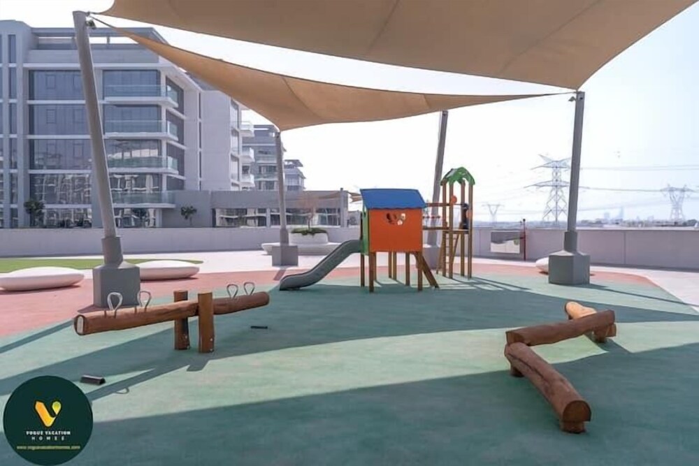 Vogue Lagoon District One Residence