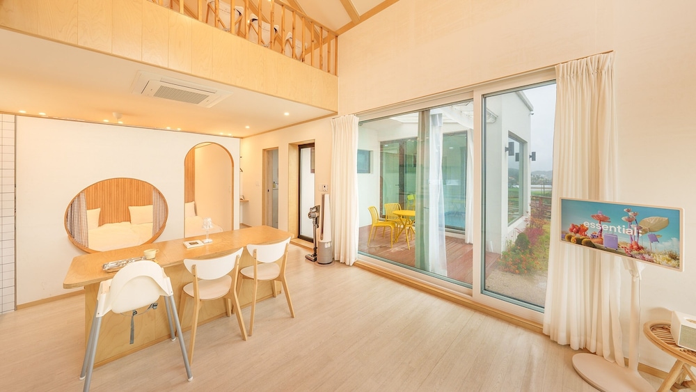 Gangreung Pyeonanhanga Pension