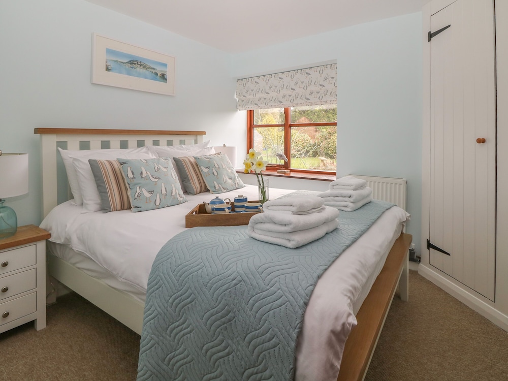 Looe Vacations - Erin Cottage - Property Image 4