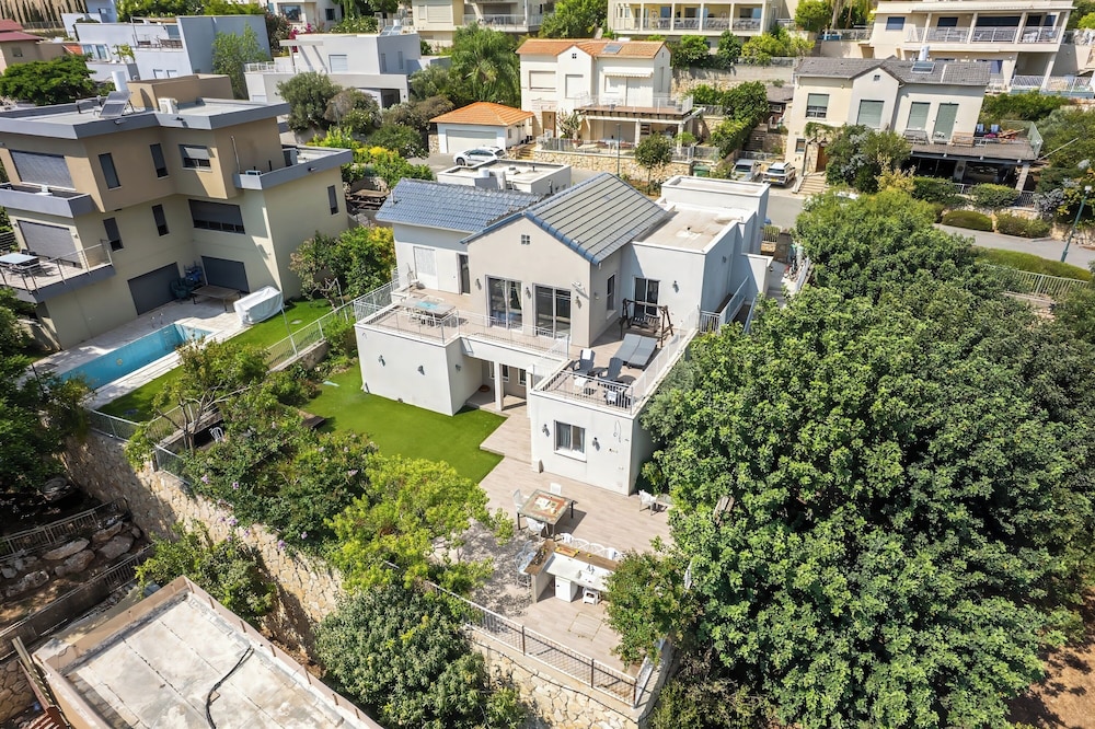 Rosh HaNikra Garden Villa by Sea N' Rent