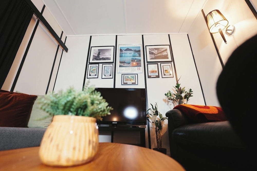 Gjestehuset 102 - your home away from home!