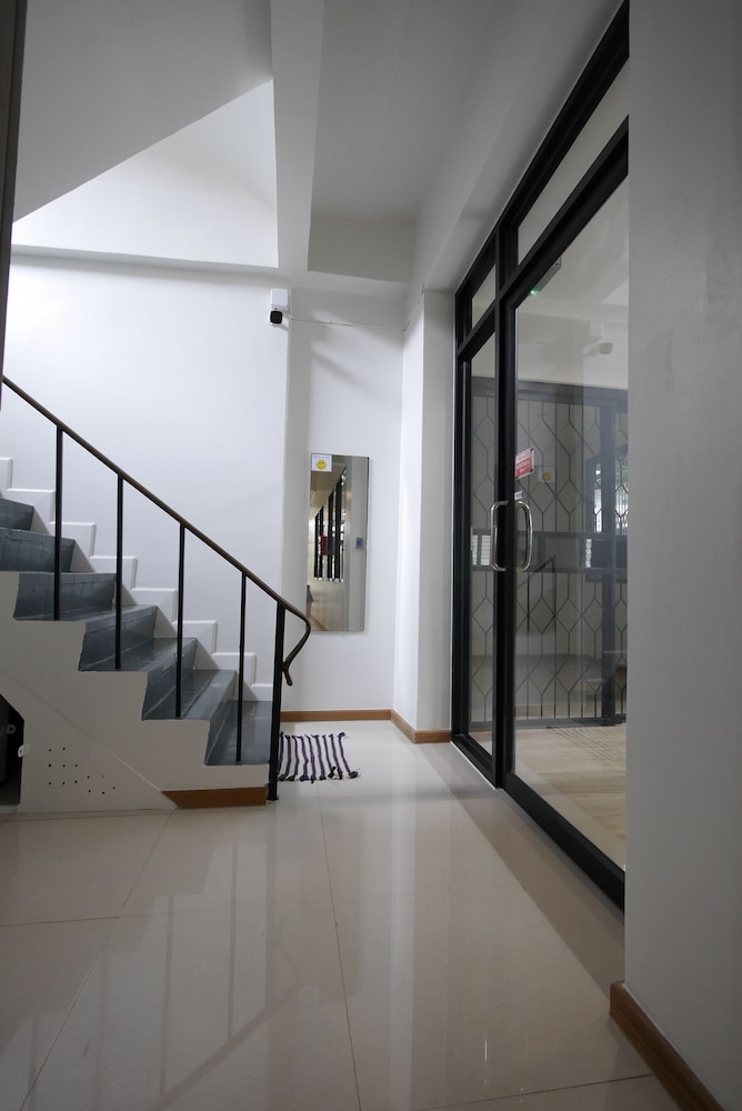 Lee Home Bangkok