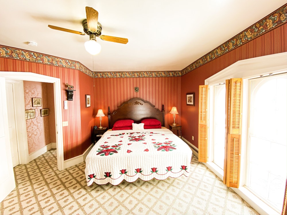 BUTLER HOUSE at The Cherry Creek Inn view 4