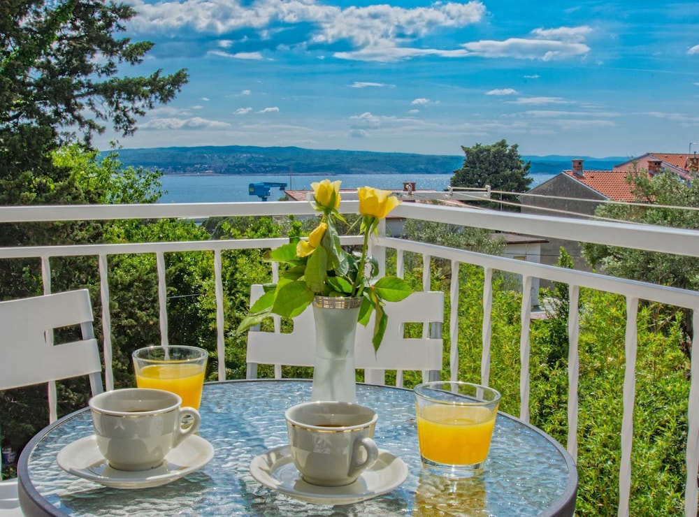 Contemporary Crikvenica Apartments With Private Parking