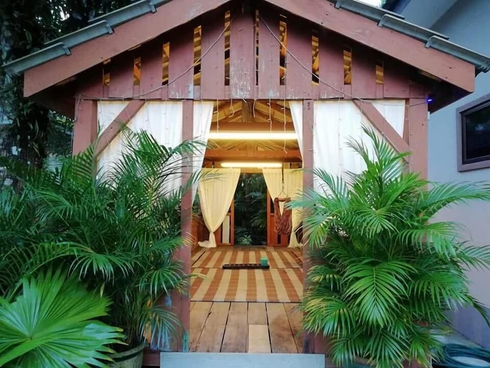 ArRayyan Guesthouse & Homestay