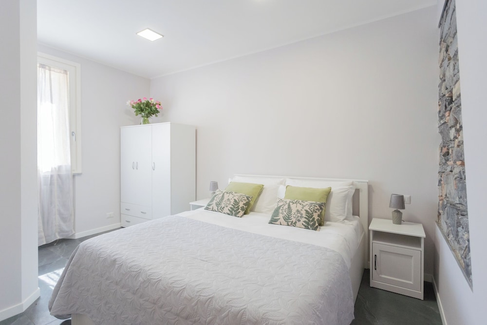 Sant'Agostino Apartments by Rent all Como