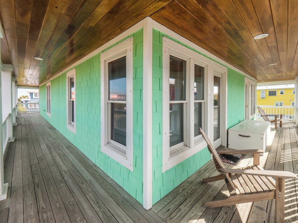 1 Pleasure Island Kure by Carolina Retreats