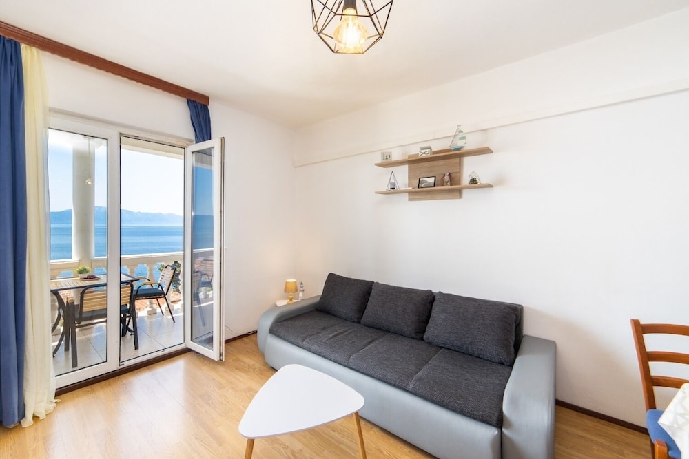 More - 60m From the sea - A3 Sime view 4