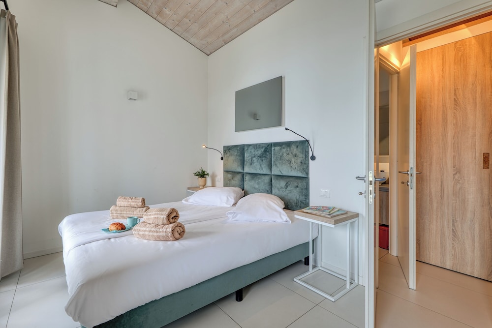 Holiday Resort Balzi Rossi