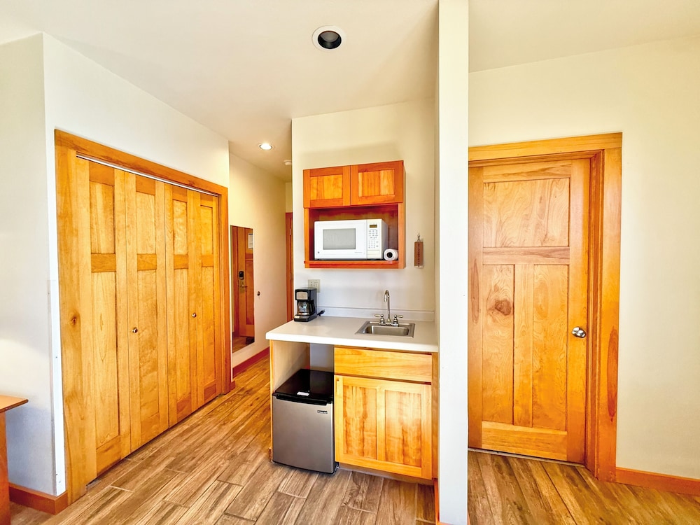 Poplar River Condos
