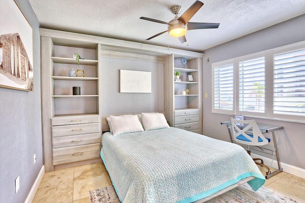 Land's End 4-206 Bay Front - Premier