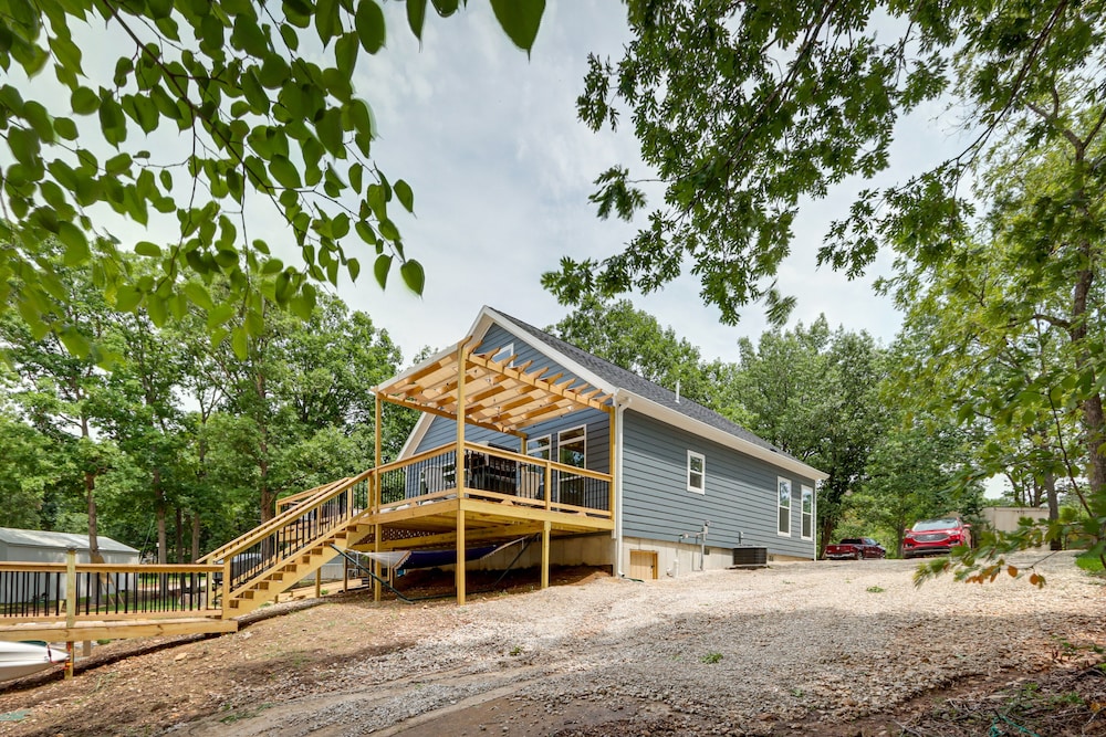 Private Dock + Fire Pit: Lake of the Ozarks Home! view 5