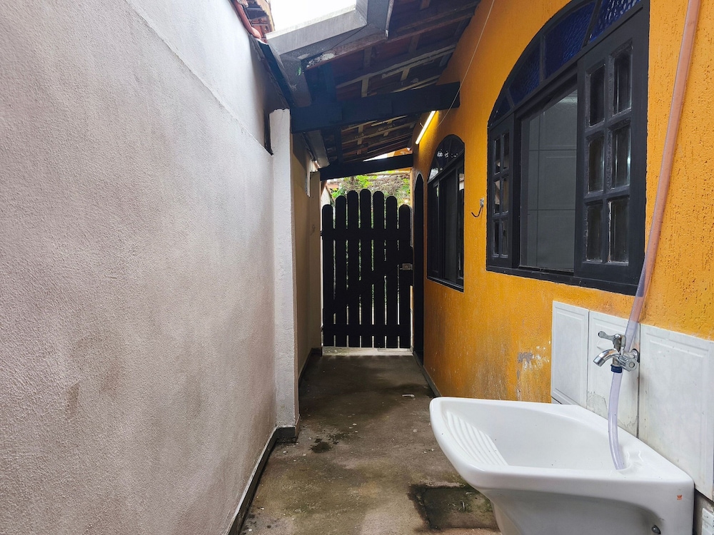 House With 2 BRs and Barbecue in Ubatuba Jao0368