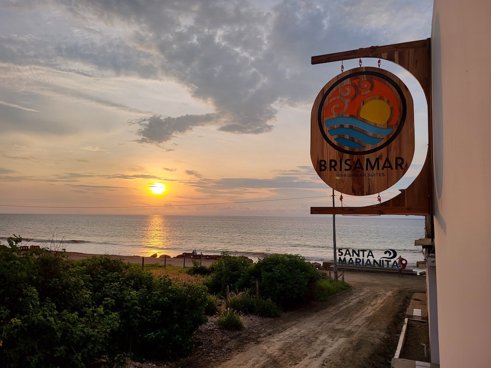 SUIT BRISAMAR SANTA MARIANITA BeachManta