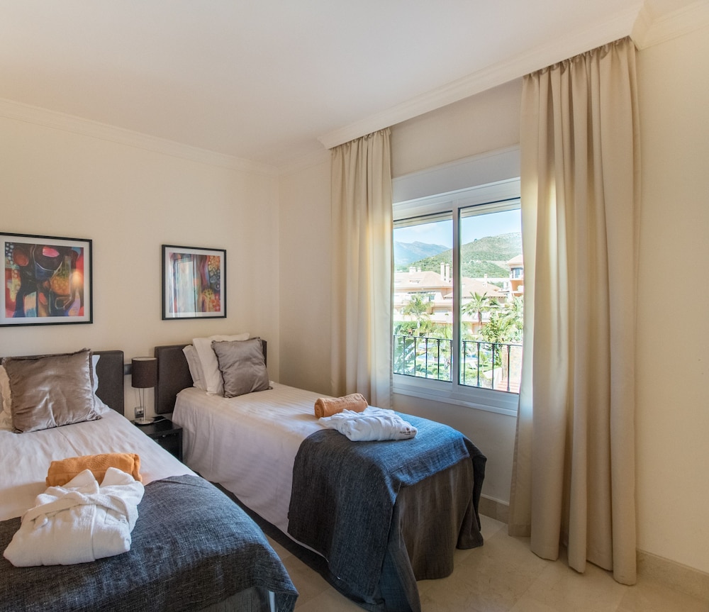 Marbella Vacations - Aloha Hill Club Golf Spa Apartments - Property Image 26