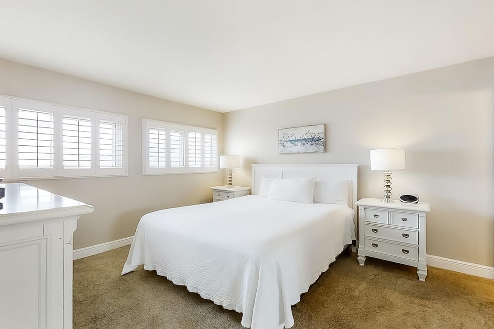 Beach House 403c view 5