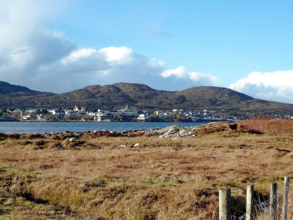 Bridies Holiday Cottage Roundstone