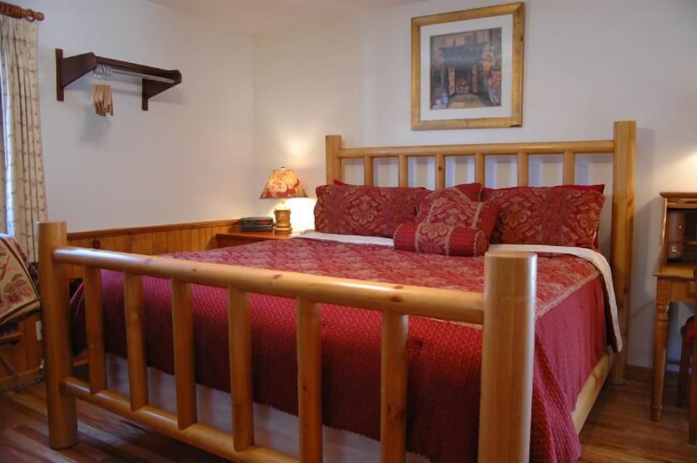 The Homestead Inn