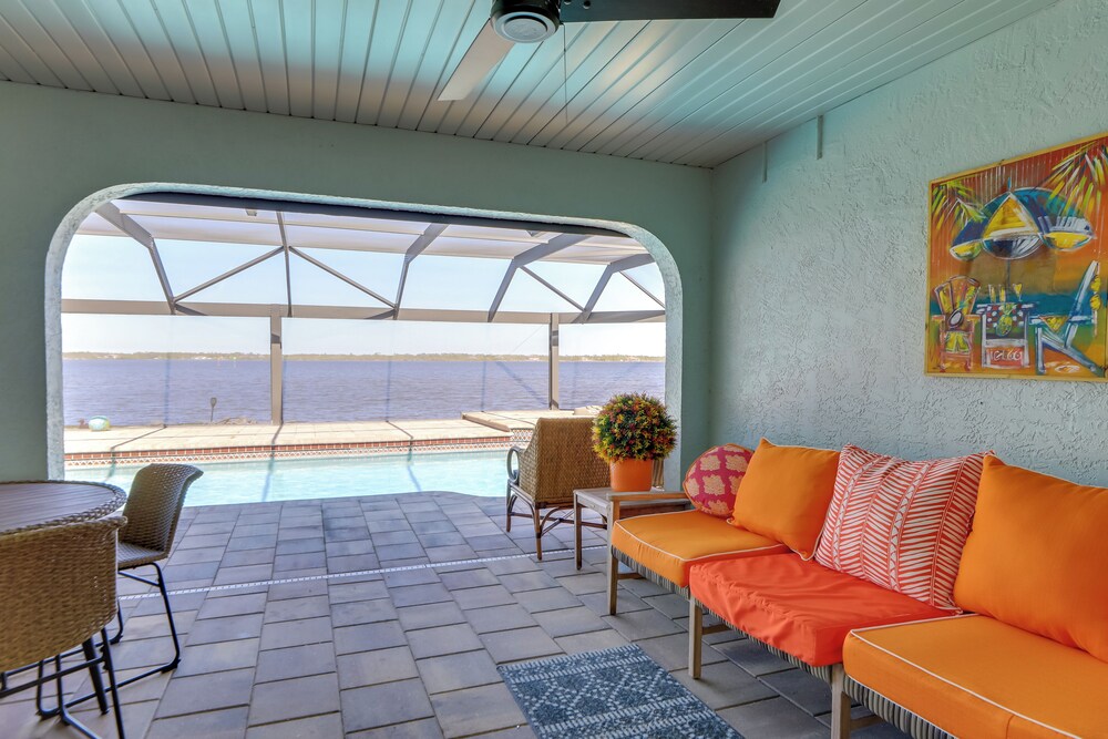Riverfront Gem w/ Hot Tub & Pool in Port Charlotte