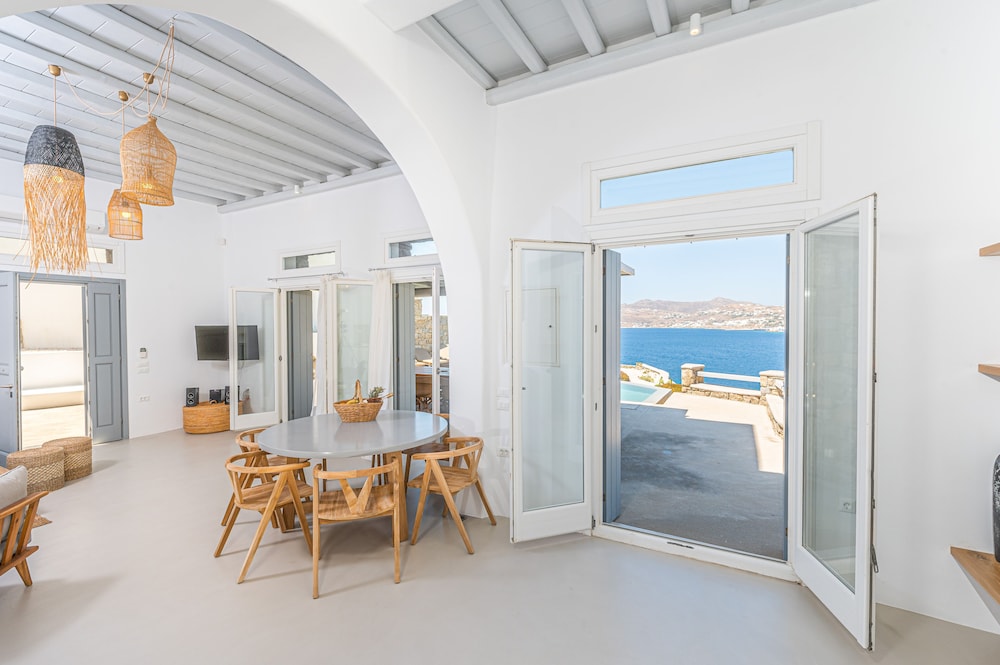 Carpe Diem Villas Mykonos - Heated Pool