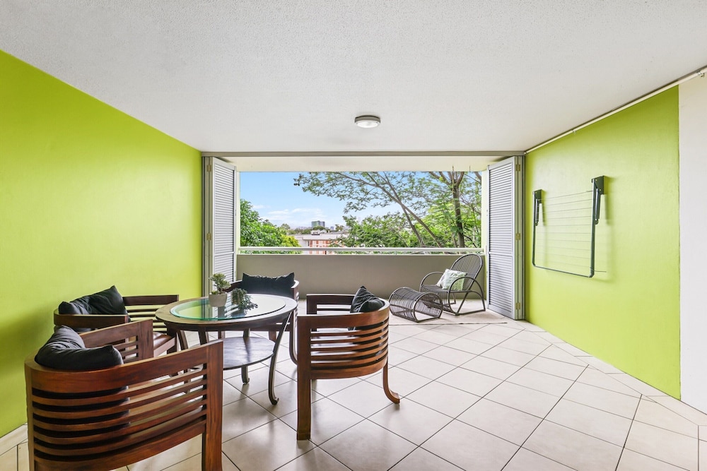 Lovely 3-bed With Alfresco Dining