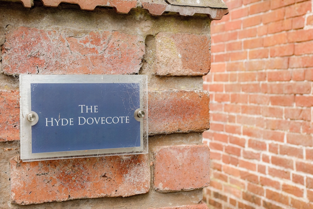 The Hyde Dovecote Kinver, pet Friendly Holiday let view 2
