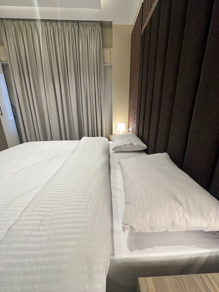 Charming Amman Apartent With Modern Amenities