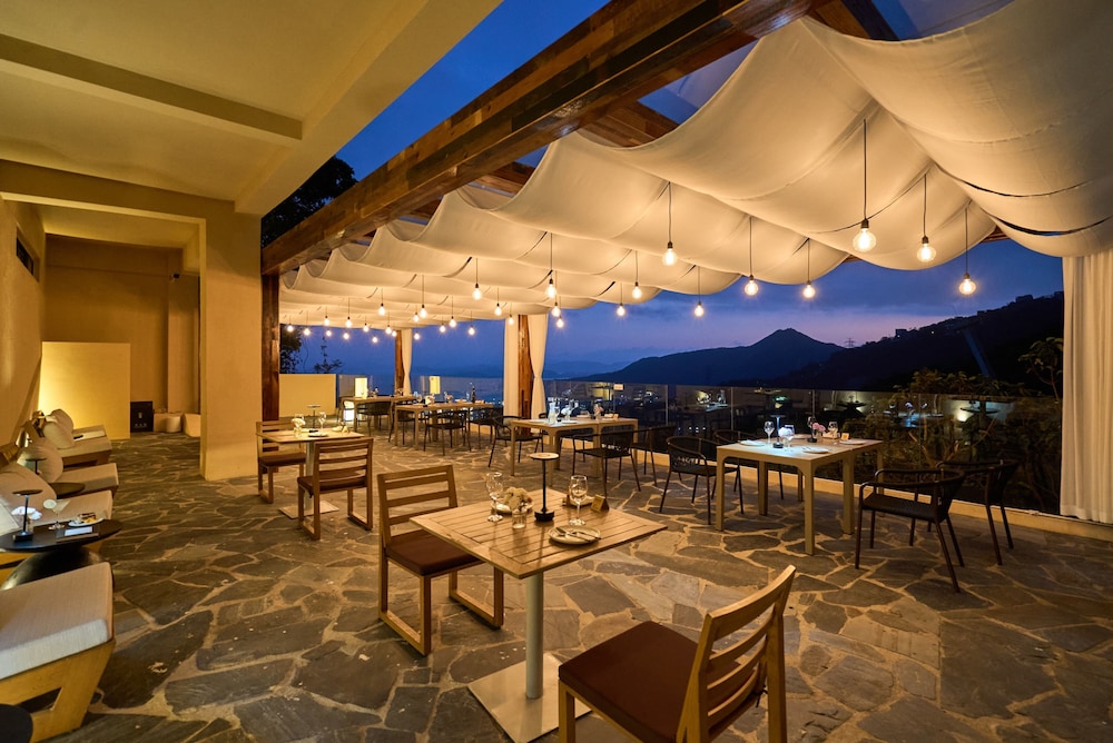 Miyue Shenzhen Tianlu Secret Wild Wizard Holiday Hotel