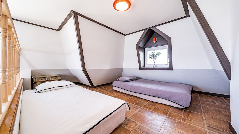 Gangneung Pension Sea and - Pet Friendly