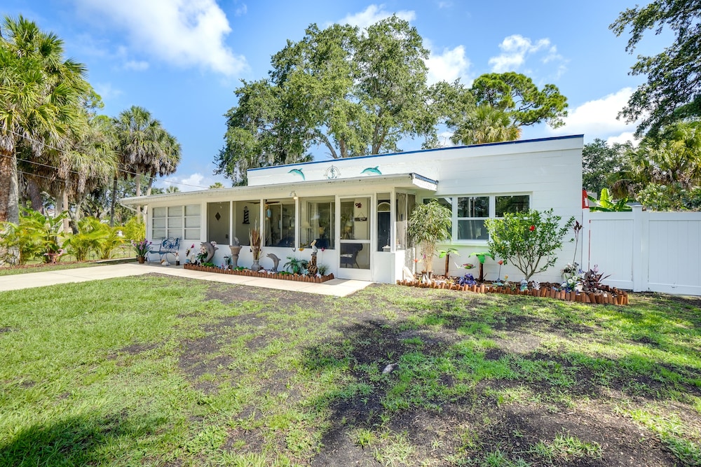 Hot Tub & Gas Grill: Port Richey Retreat view 3